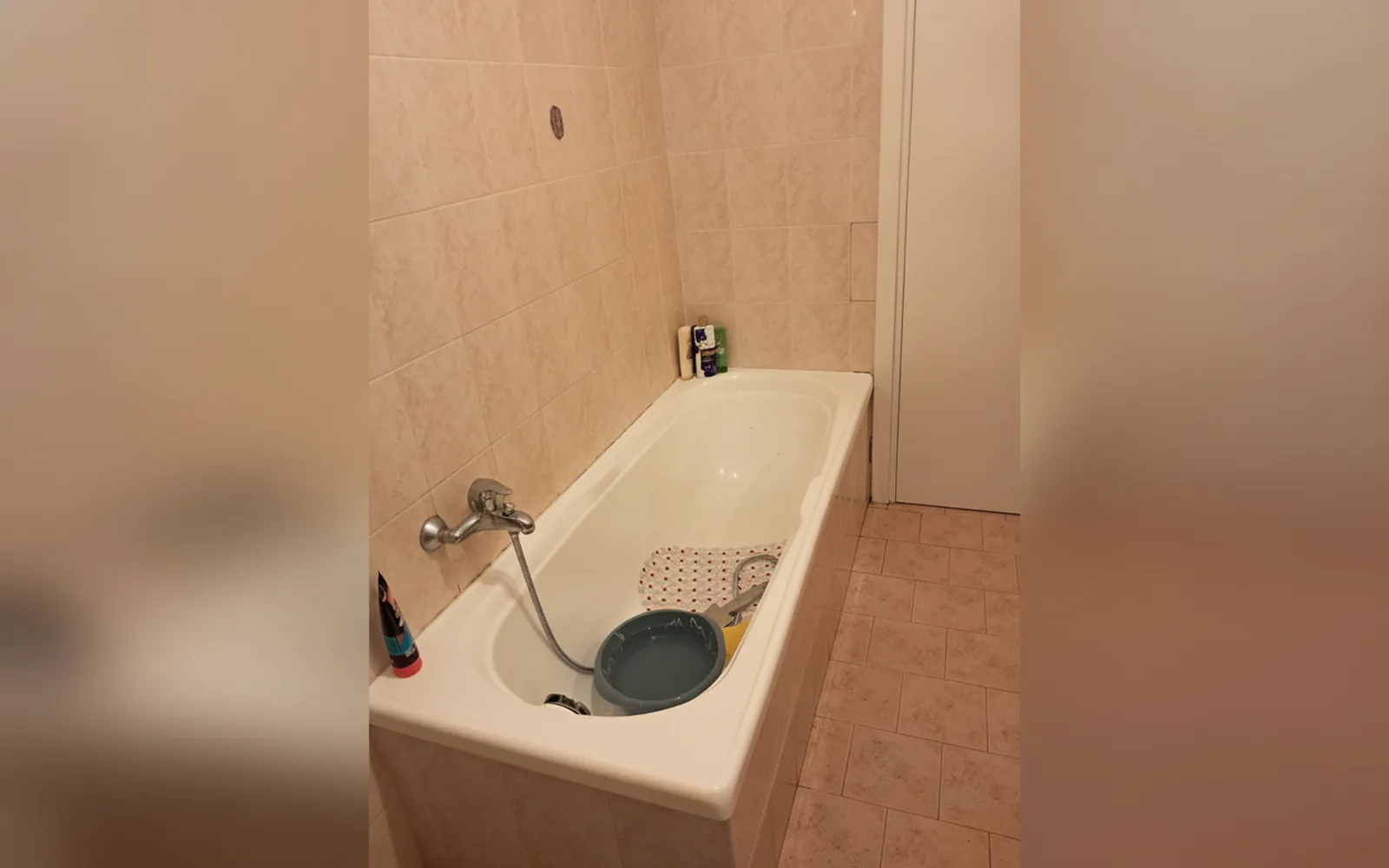 Camera con bagno privato — Principe degli Ulivi, Messina (Sicilia) (foto 14)